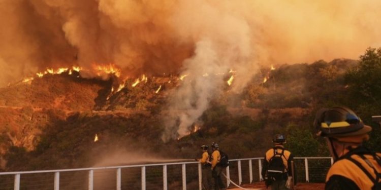 Surge nueva hipótesis sobre la causa de los incendios en California