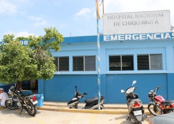 Suspenderán servicios en consulta externa del hospital de Chiquimula por contagio de COVID-19