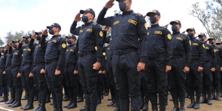 Suspensión de permisos y descansos para agentes de la PNC