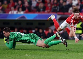 Szczesny se redime en Lisboa y sigue con su racha de talismán del Barça