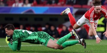 Szczesny se redime en Lisboa y sigue con su racha de talismán del Barça