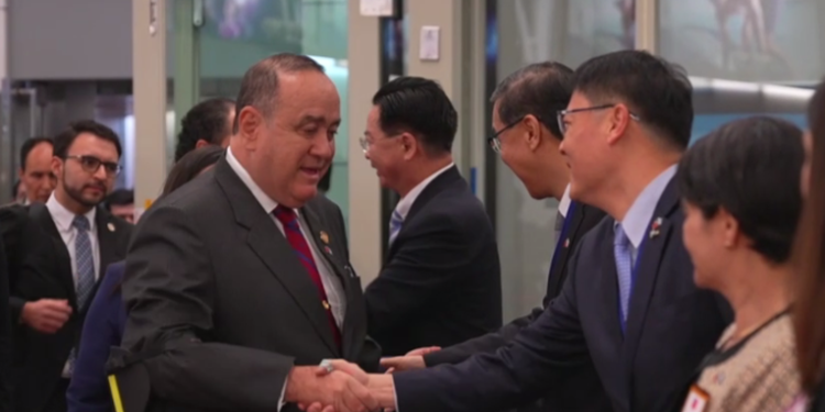 Taiwán implantará en Guatemala programa de fertilización agrí­cola mediante uso de drones