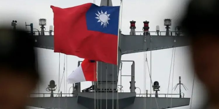Taiwán moviliza tropas ante ejercicios militares de China