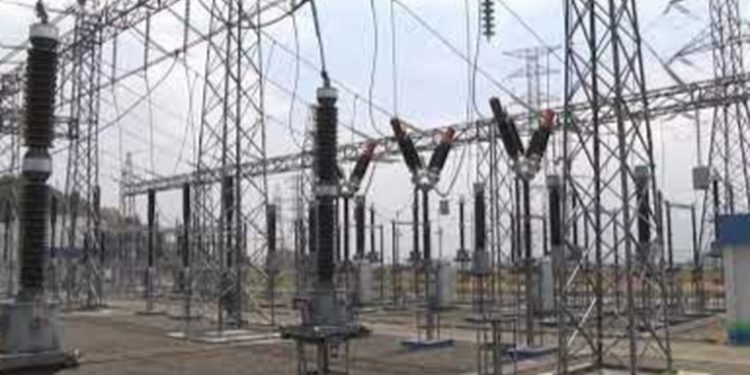 Tarifa social de electricidad dependerá de recursos internos del INDE tras exclusión en presupuesto