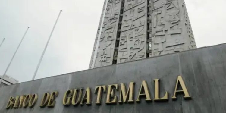 Tasa lí­der de interés aumenta un 0.25%, según BANGUAT