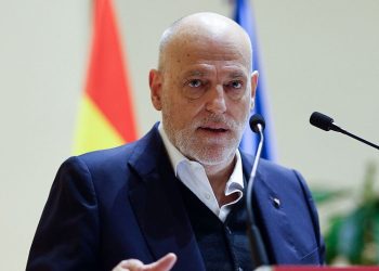 Tebas acusa al CSD de poner en duda el control económico por la cautelarísima a Dani Olmo