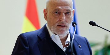 Tebas acusa al CSD de poner en duda el control económico por la cautelarísima a Dani Olmo