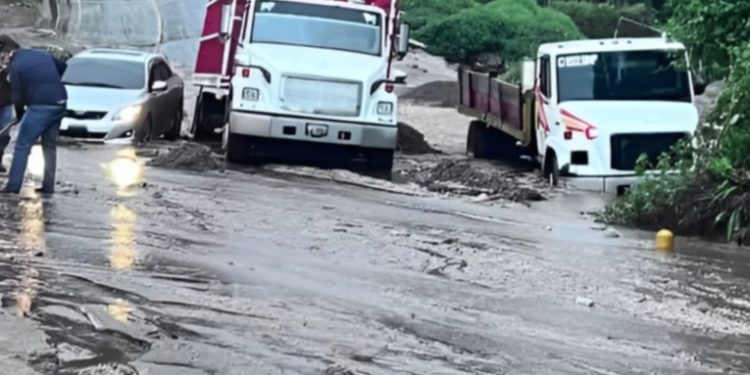 Temporada de lluvias provoca más de 50 incidentes en carreteras, según registros oficiales