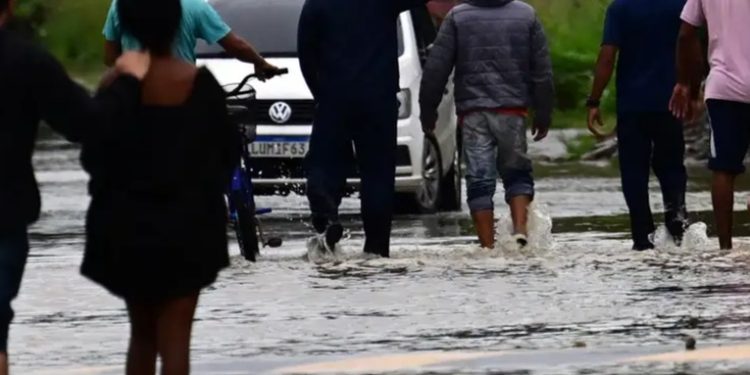 Temporal en Brasil deja al menos 25 muertos