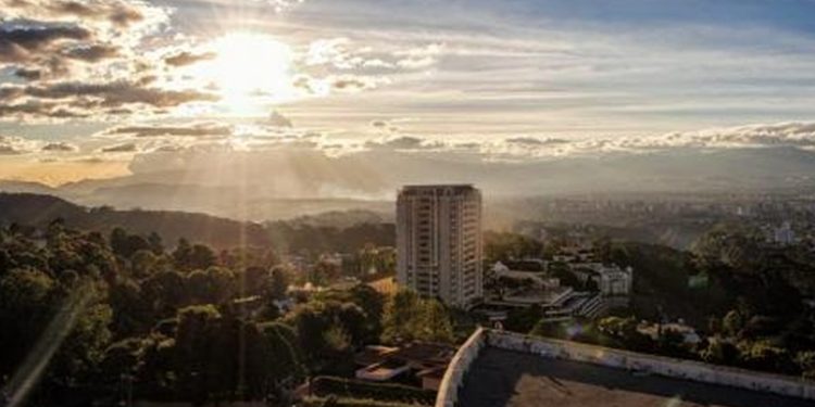 Termómetros marcan temperaturas extremas de 41.6 grados centígrados en algunas regiones del país