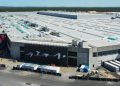 Tesla suspende producción en Alemania por escasez de piezas
