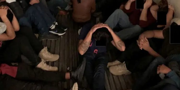 Texas: cadena perpetua a mexicano por secuestrar a migrantes