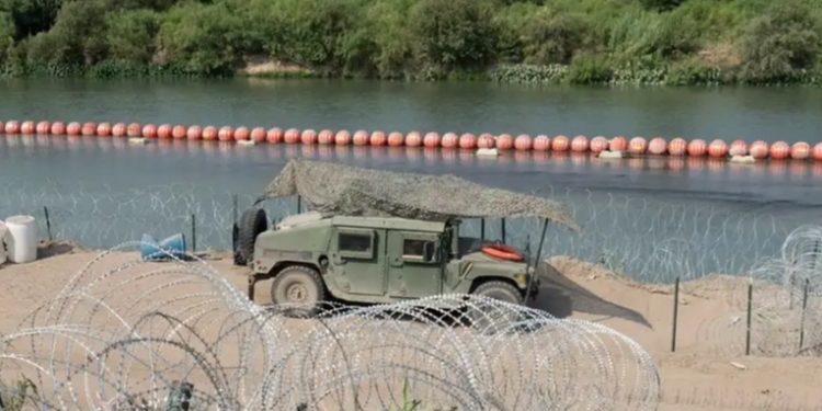 Texas construirá campamento militar en frontera con México