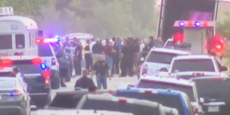Texas: Faltan por identificar 6 migrantes en caso de camión