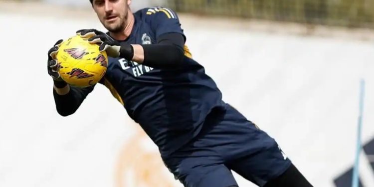 Thibaut Courtois se lesiona nuevamente y seguirá de baja