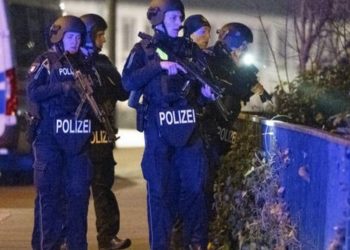 Tiroteo deja ocho muertos en centro de testigos de Jehová en Alemania