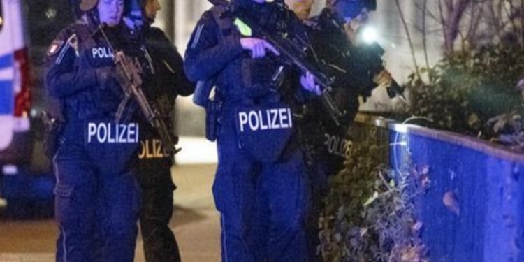 Tiroteo deja ocho muertos en centro de testigos de Jehová en Alemania