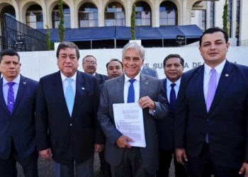 TODOS acciona legalmente contra viceprencideciable de UNE por ser Ministro de Culto