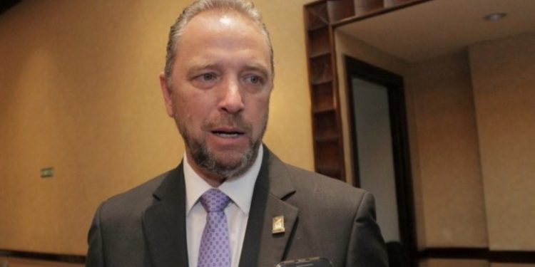 Todos pueden manifestar mientras sea en el marco de la ley