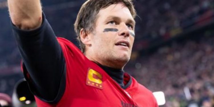 Tom Brady anuncia su retiro