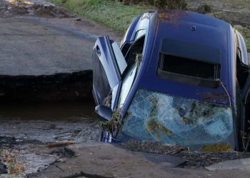 Tormenta Ciarán pone en alerta al oeste de Europa