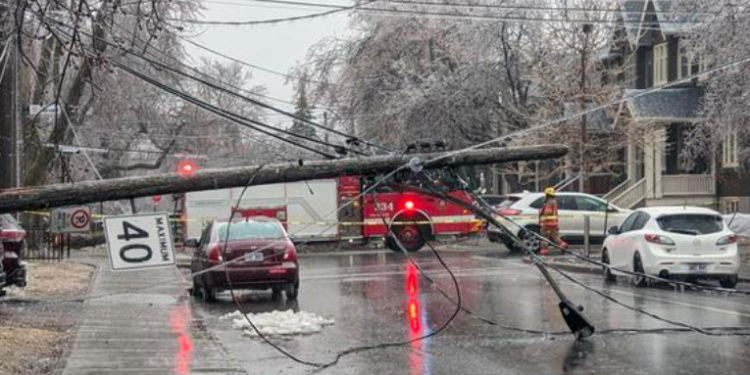 Tormenta en Canadá deja dos muertos y miles sin energía