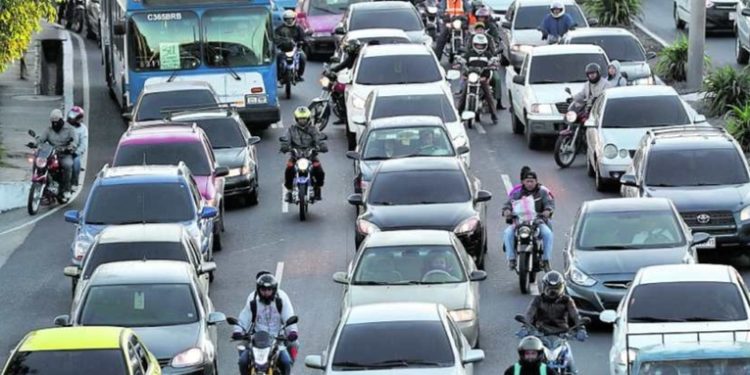 Tráfico intenso en la capital este fin de semana por desfiles y actividades navideñas