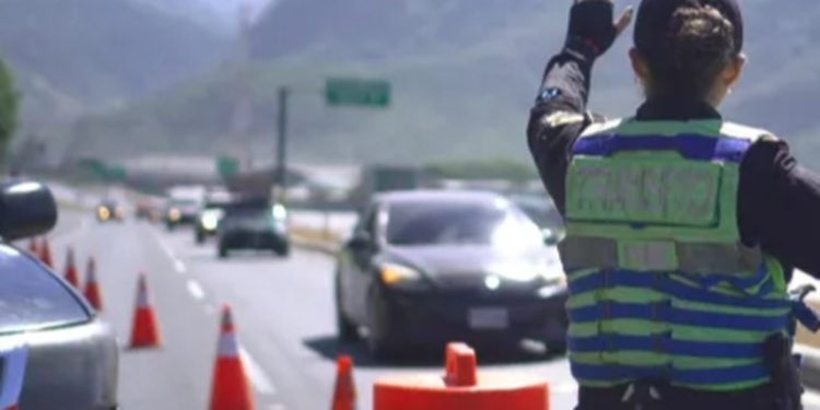 Tránsito de la PNC refuerza operativos en carreteras por fiestas de fin de año