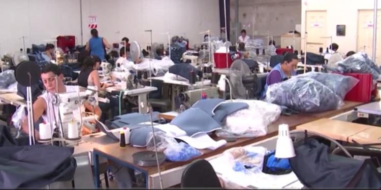 Trabajadoras domésticas se pronuncian en contra de salarios mí­nimos