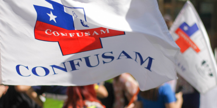 Trabajadores de Salud de Chile anuncian un paro nacional tras el despido de 6.300 funcionarios