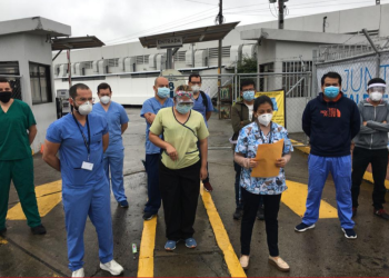 Trabajadores de salud solicitan prestaciones y vacaciones al presidente Alejandro Giammattei
