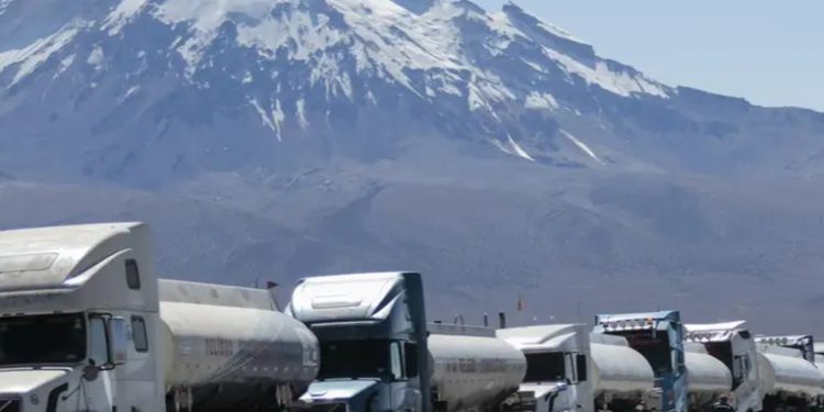 Transporte pesado paralizó las carreteras de Bolivia
