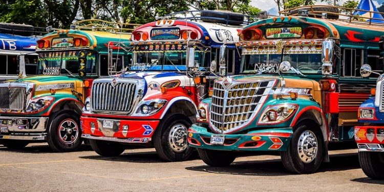 Transportistas advierten posible alza de tarifas por pérdidas provocadas por mal estado de carreteras