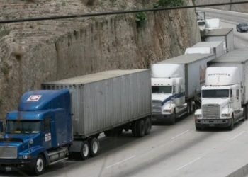 Transportistas de carga piden integrar mesa de diálogo para reparación de la red vial del paí­s