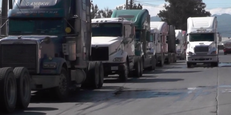 Transportistas de maí­z denuncian decomisos por parte de la SAT