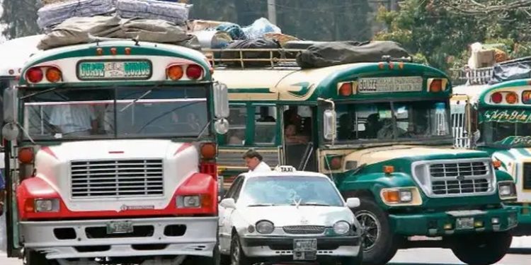 Transportistas extraurbanos de pasajeros se niegan a reducir tarifa del pasaje