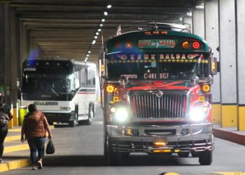 Transportistas piden mesa de dialogo con Municipalidad de Mixco para evitar sanciones