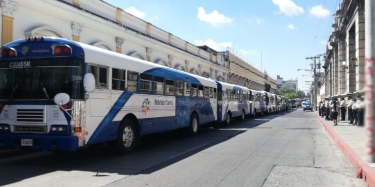 Transurbano y Express Mixco paralizan labores por incremento a precios de los combustibles