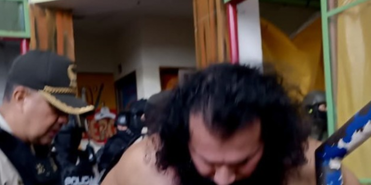 Trasladan a prisión de máxima seguridad a 'Fito', cabecilla que había amenazado a Villavicencio en Ecuador