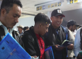 Trece guatemaltecos viajan a EE. UU. con visas temporales para empleo agrícola