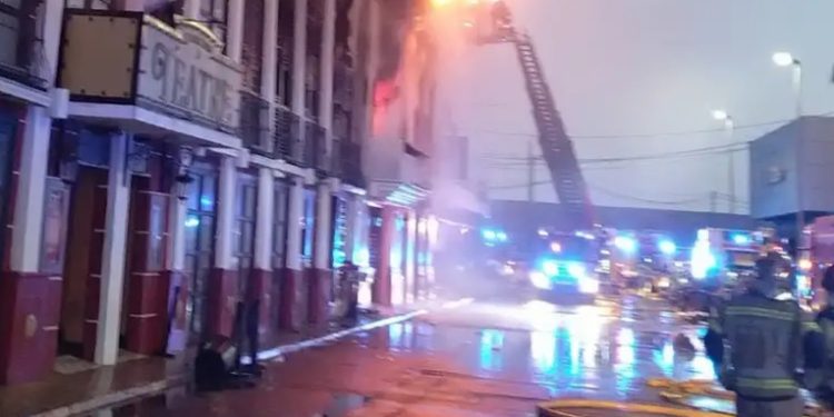 Trece personas mueren en incendio en una discoteca en España