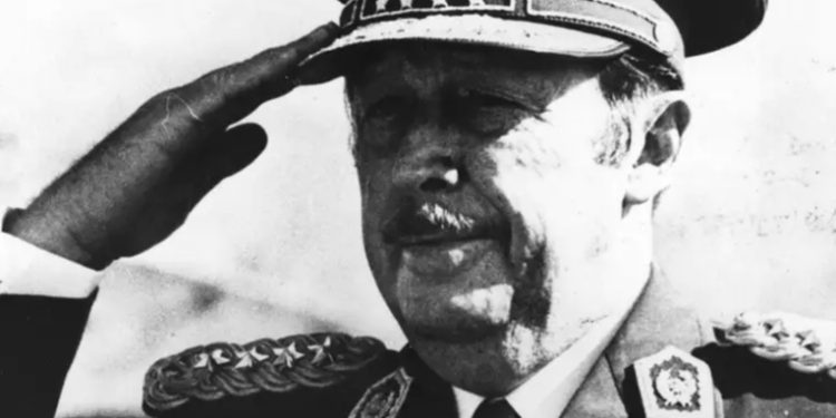 Treinta años de cárcel para agente de dictadura Stroessner