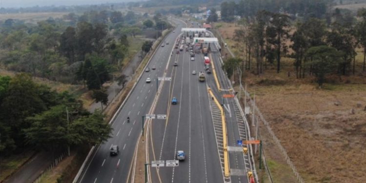 Tres empresas repararán tramo de la autopista Palín-Escuintla por 99.9 millones de quetzales