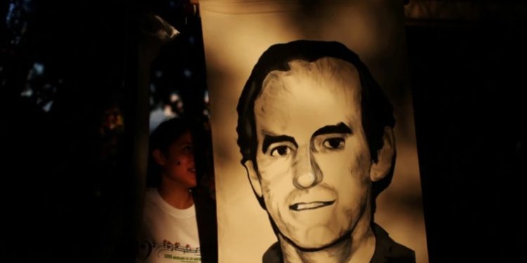 Tribunal salvadoreño ordena arresto de expresidente por asesinato de jesuitas durante guerra civil