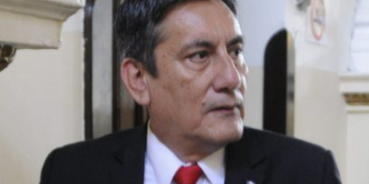 Tribunal Supremo Electoral contrata a ex diputado que crítico del proceso de elecciones 2023