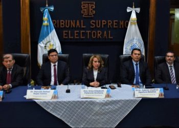 Tribunal Supremo Electoral de Guatemala aclara excedente de actas tras denuncia de la UNE