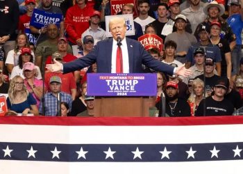 Trump asegura que asistirá al debate ante su rival demócrata