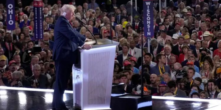 Trump cerrará frontera en hipotético primer día de mandato