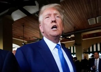 Trump descarta bajar su candidatura si es condenado