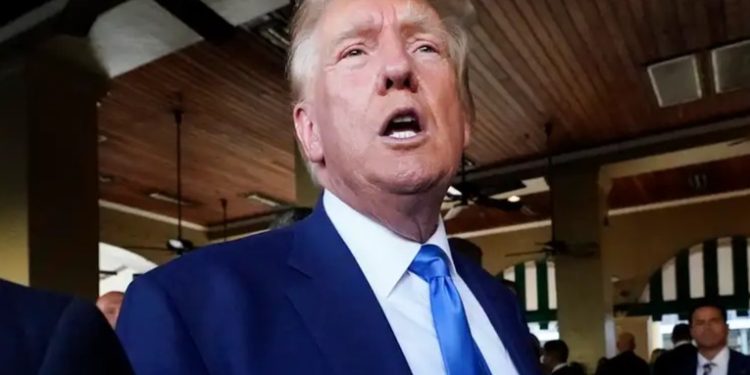 Trump descarta bajar su candidatura si es condenado